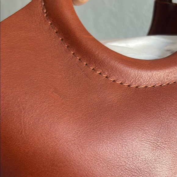 Portland Leather Milan Bag - Picture 6 of 6